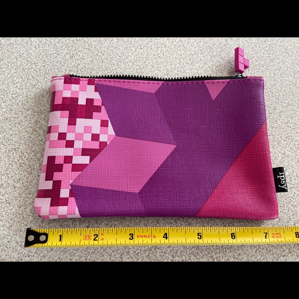 Ipsy cosmetic bag